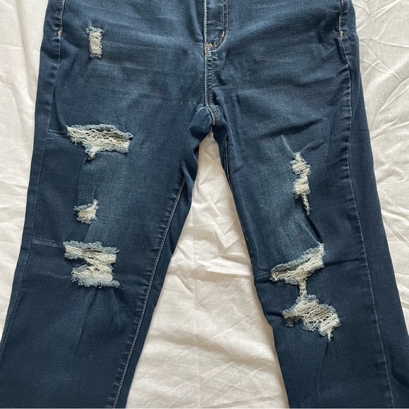 SO Ripped High Rise Skinny Jeans - Picture 4 of 10